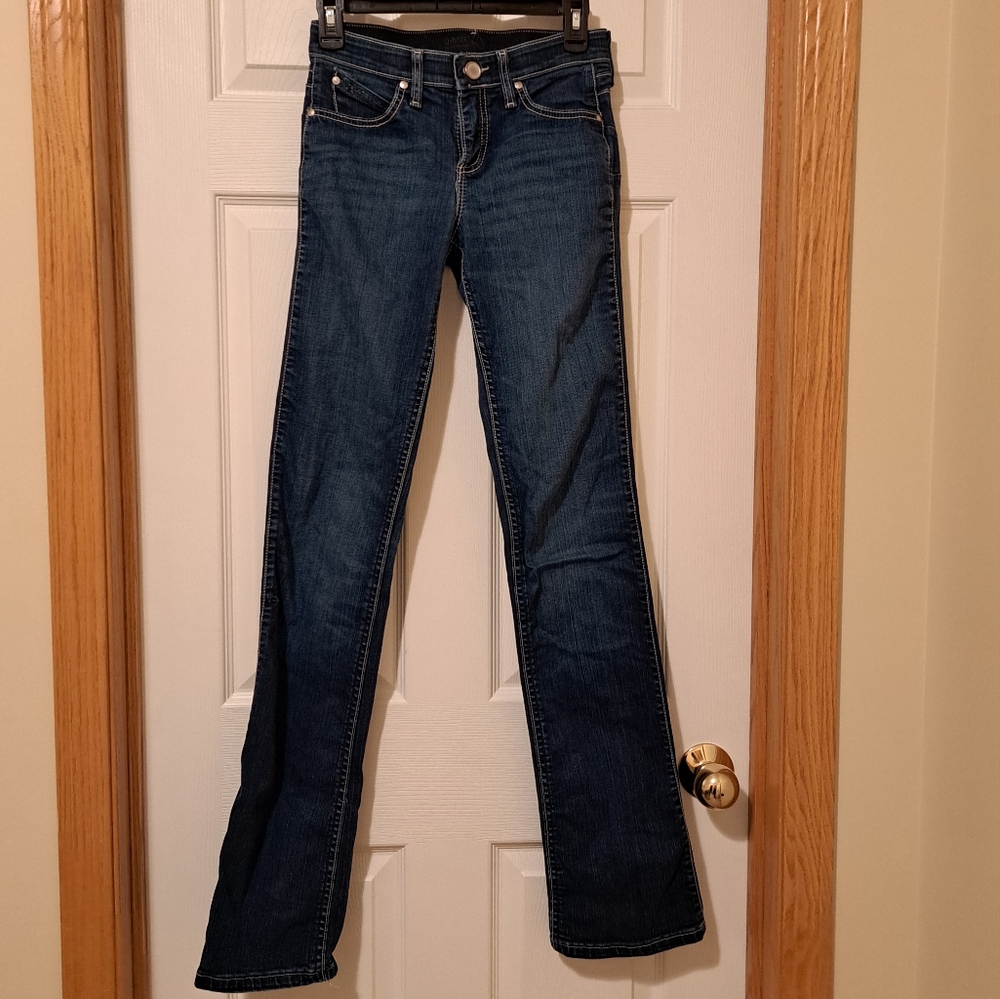 Wrangler Women's Ultimate Riding Jean Q-Baby Mid-Rise Bootcut - Size Womens 0x36